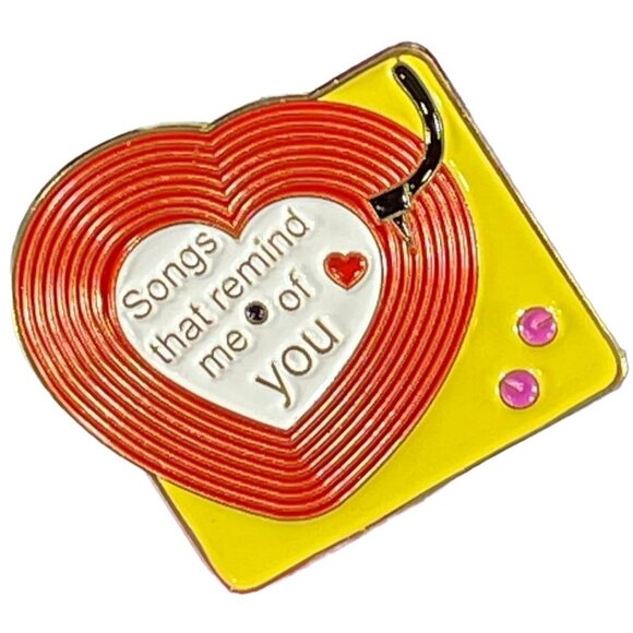 Vinyl Record Player Lapel Pin Heart Love Songs Badge Enamel Pin Brooch Jewelry - Picture 1 of 6